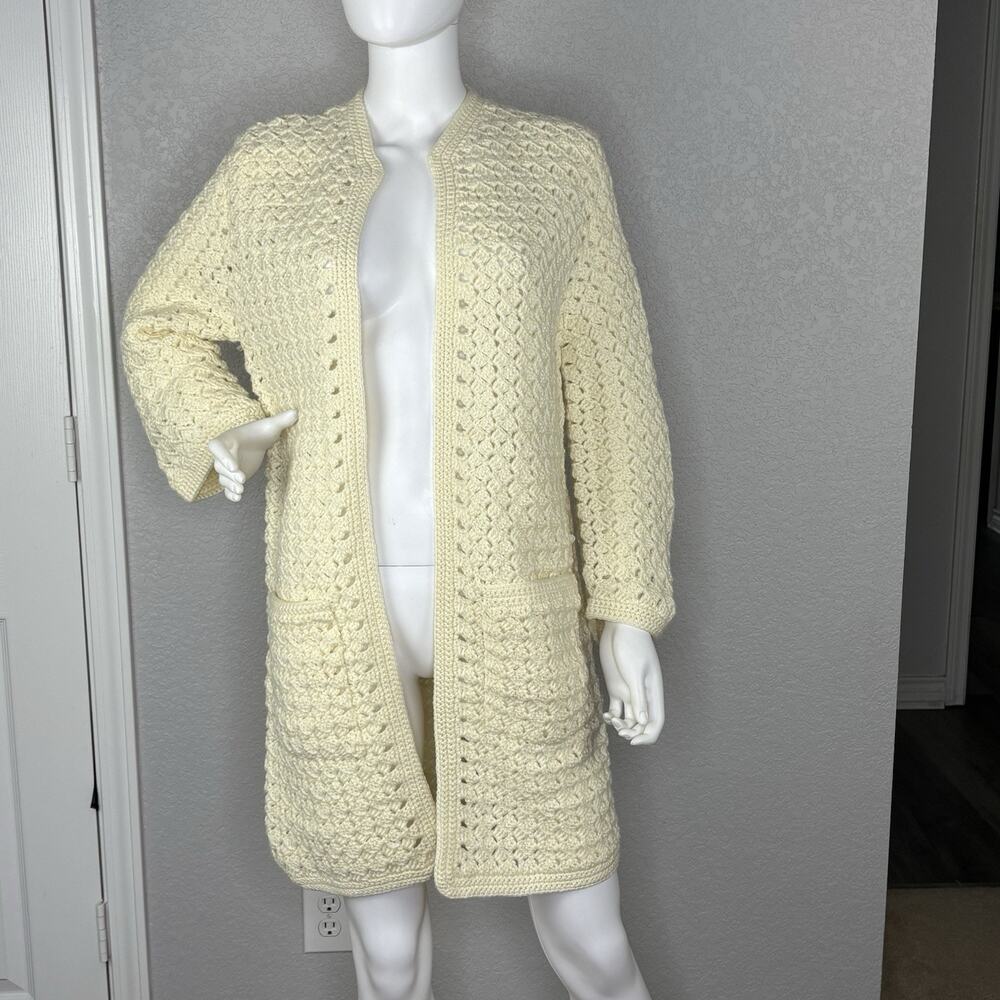 VTG Hand Crocheted Cardigan Patch Pockets Grannycore Neutral Ivory Size M